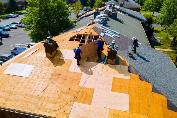 Roofing Replacement Contractor Certifications to Look For