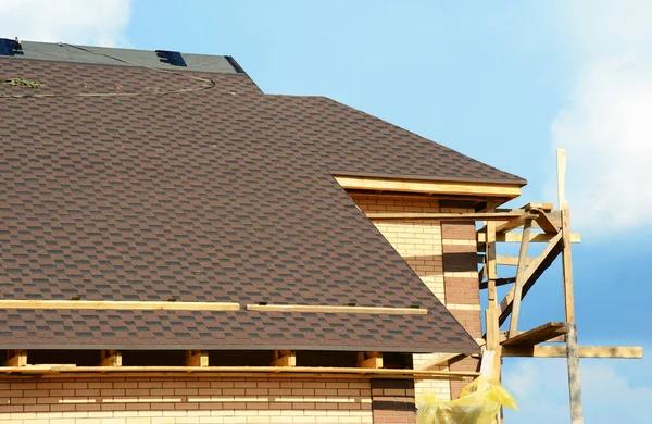 Expert Roof Installation Services in Platte Woods