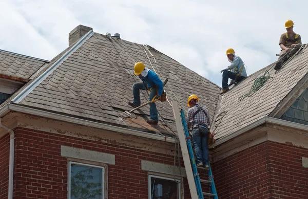 Benefits of Working with Columbia Roofing Contractors