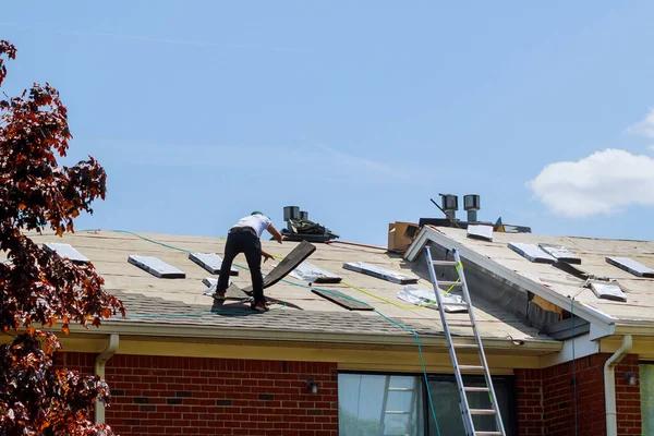 Signs You Need an Orleans Roofing Contractor for Inspection