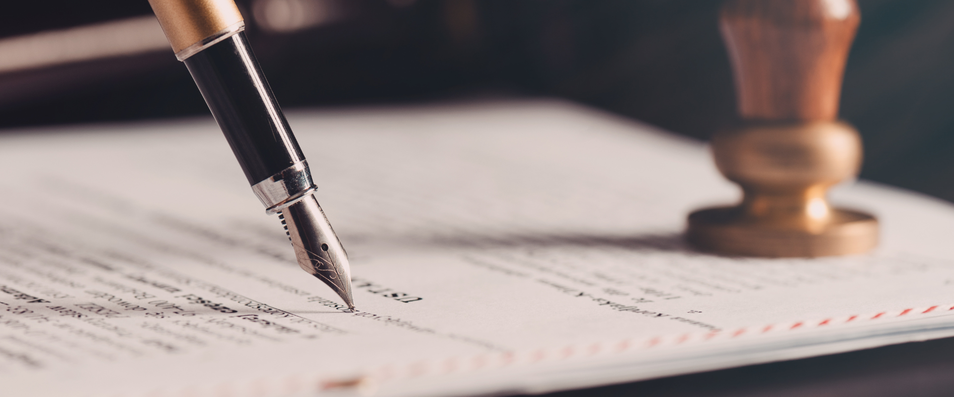 Choose the Right Document Signing Expert Through Mobile Notary Services